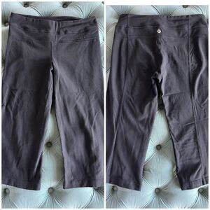 Lululemon Crop Bottom Sz 6